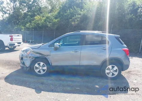 2020 Chevrolet Trax Fwd Lt z USA, uszkodzony, nr VIN 3GNCJLSB4LL329647